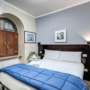  Hotel Family House