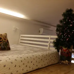 Felikshouse Rom